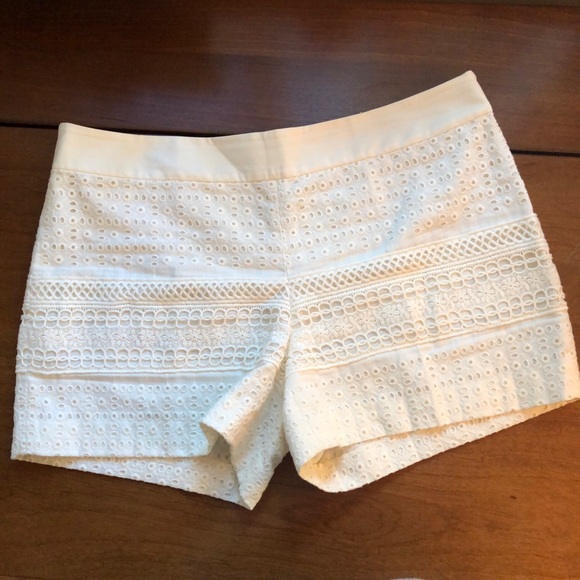 LOFT eyelet Riviera Short - Picture 1 of 7